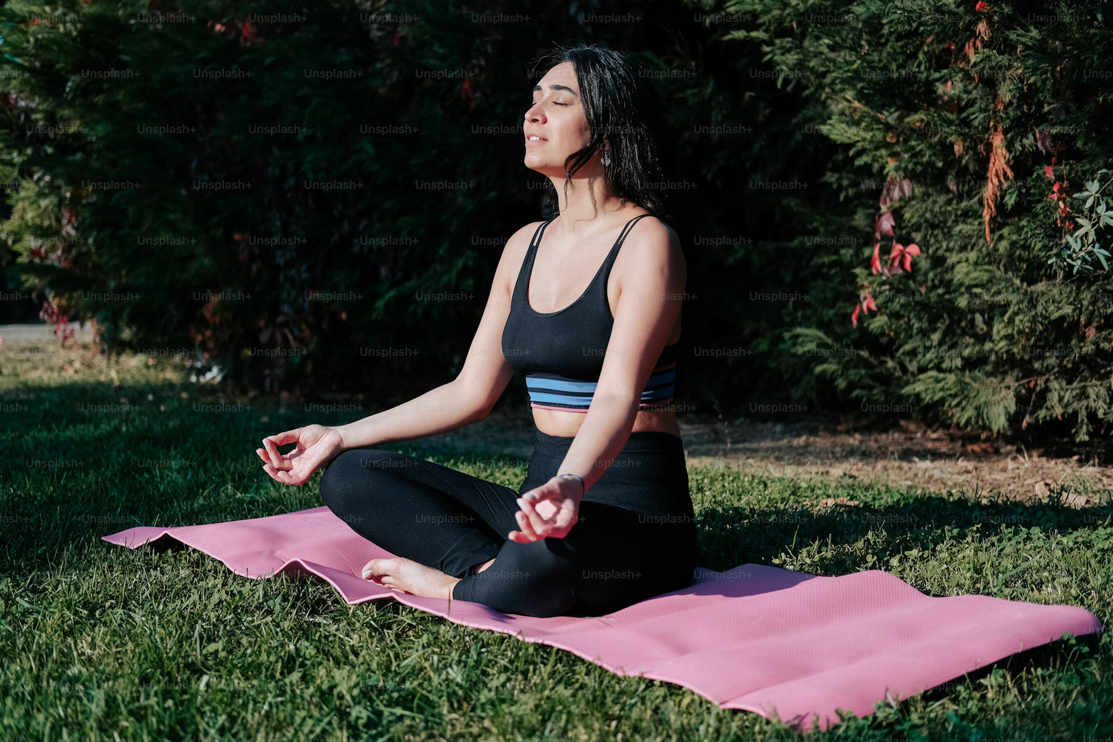Yoga Docent Opleiding Nederland en Mindfulness: Integratie in Je Lessen
